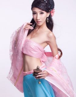 欧美国产日产图区综合