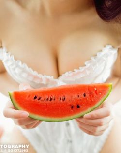 女女互吃奶互摸在线观看